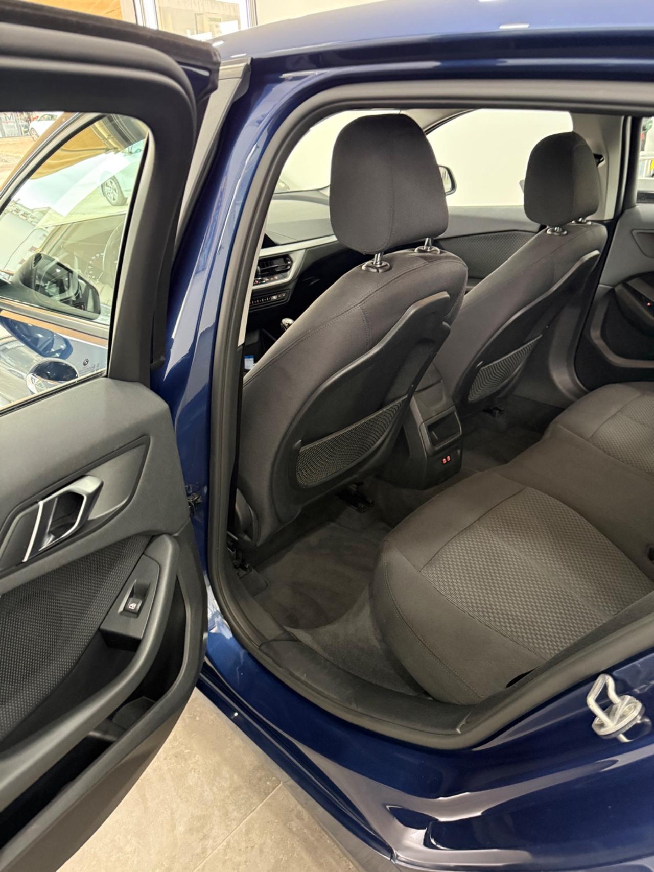 Bmw 116 116d 5p. Sport uni proprietario 15-10- 2020