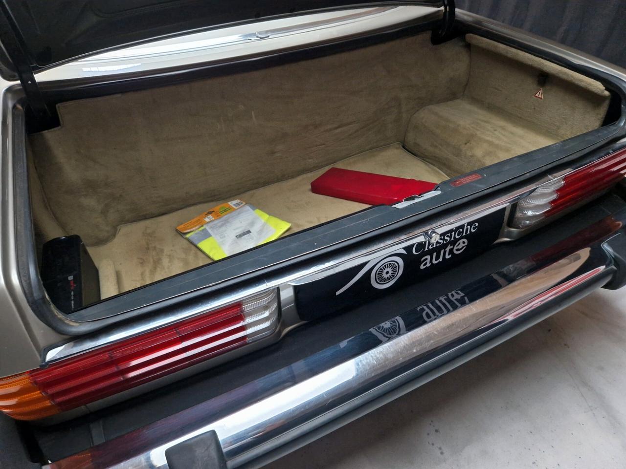 Mercedes-benz SL 560 anno 1987 certificata ASI con CRS