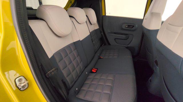 FIAT Grande Panda 1.2 100 CV S&S HYBRID La Prima CAMBIO AUTOMATICO