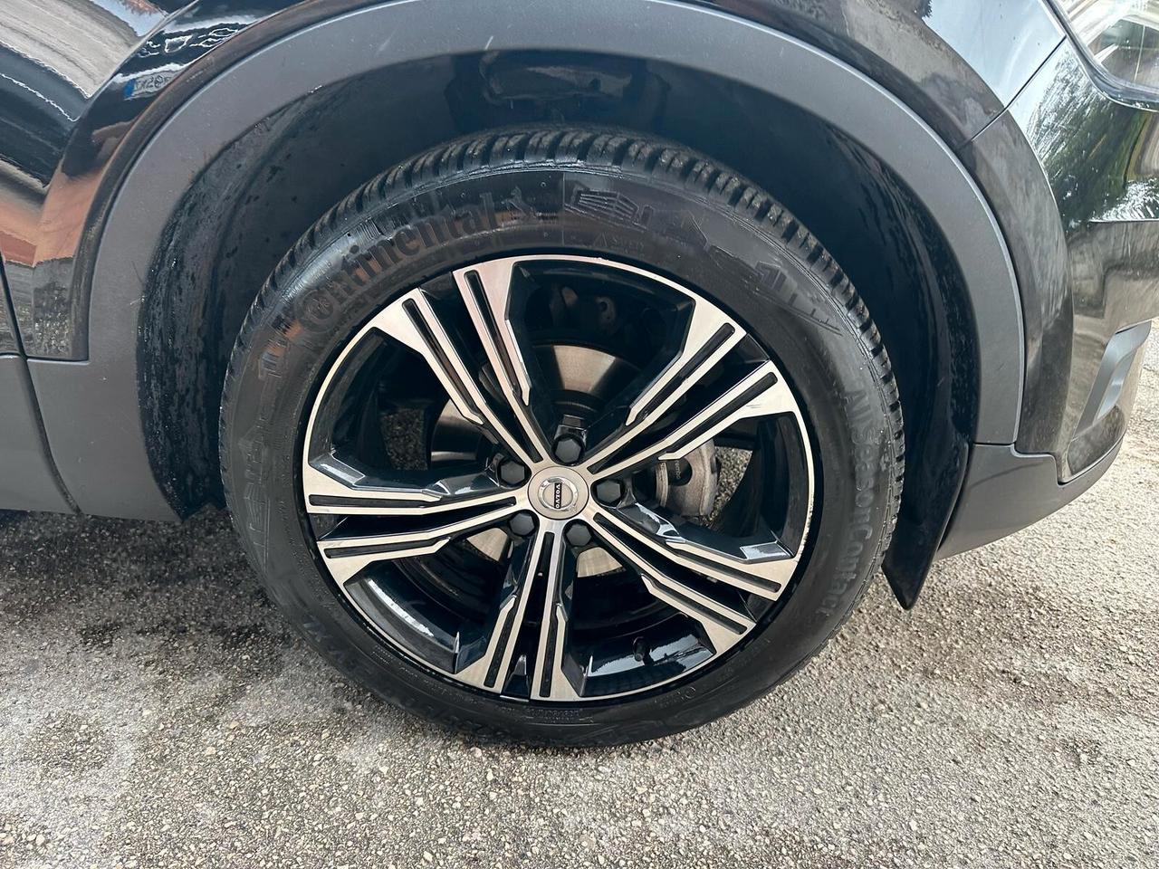 Volvo XC40 D3 Inscription AUTOCARRO