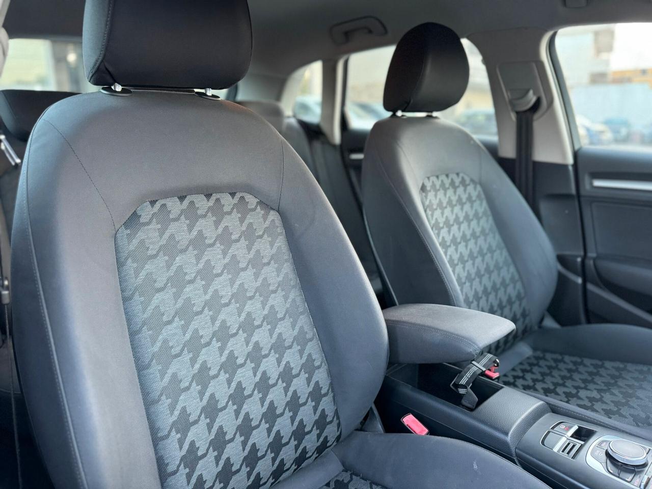 Audi A3 SPB 1.6 TDI ultra Attraction