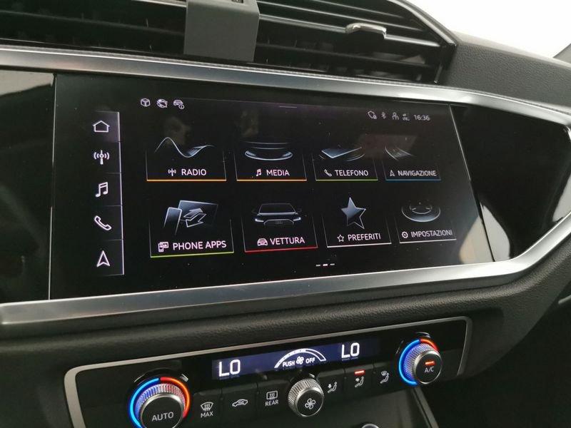 Audi Q3 35 1.5 tfsi Identity Black s-tronic