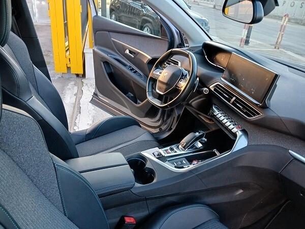 PEUGEOT 3008 BlueHDI 130 EAT8 S&S Allure Pack