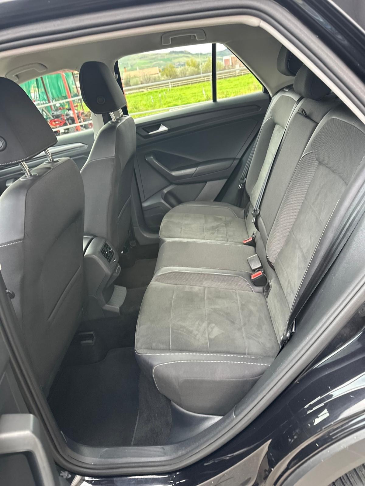 Volkswagen T-Roc 2.0 TDI SCR R-Line