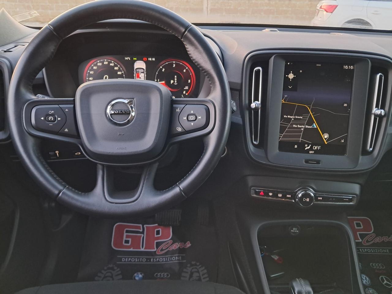 Volvo XC40-2.0-150CV*CAM*LED*NAVI