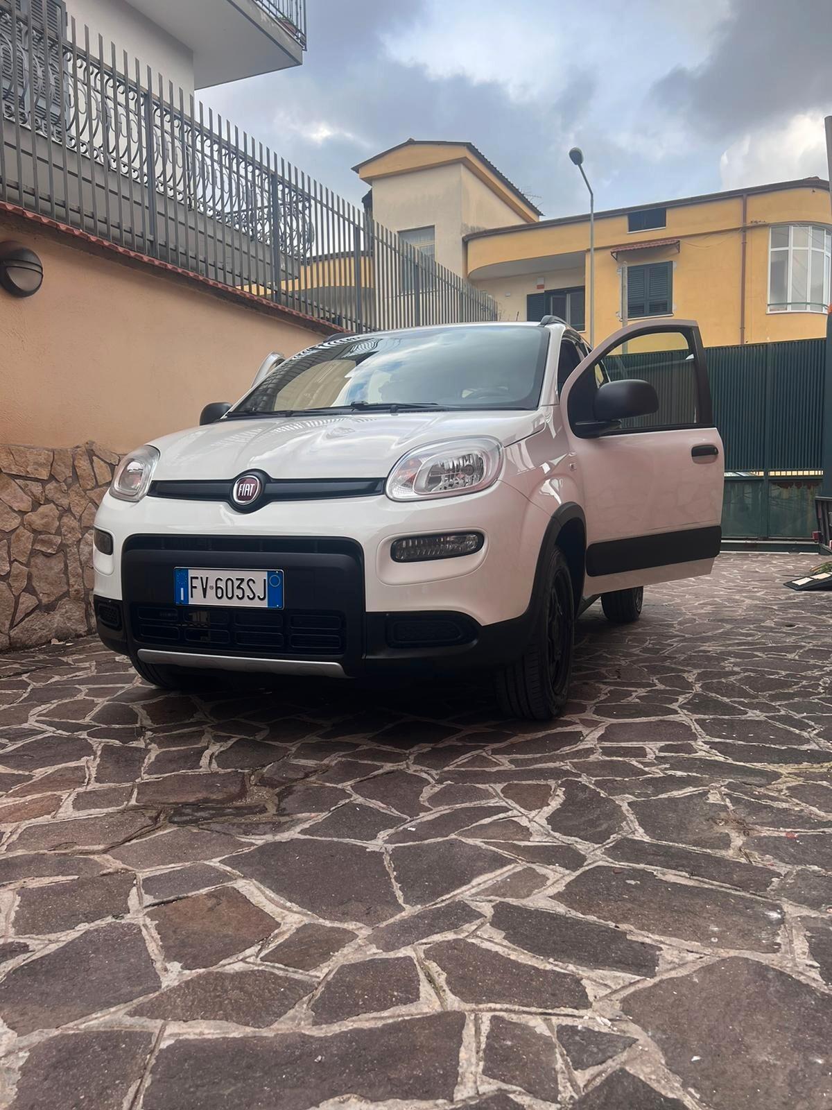 Fiat Panda Cross 0.9 TwinAir Turbo S&S 4x4 FARI LED