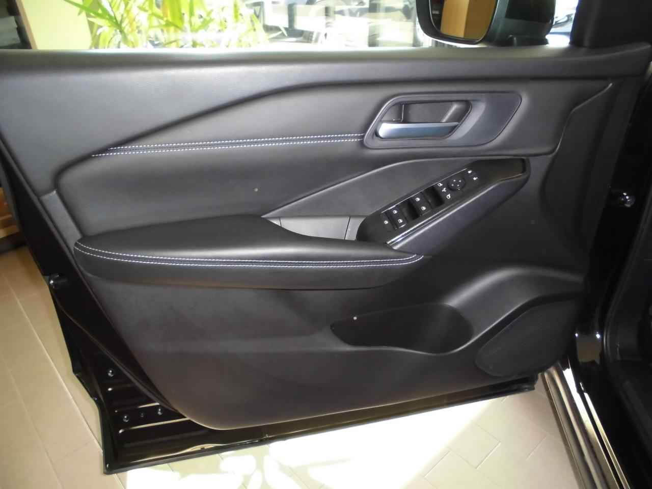 Nissan Qashqai MHEV 140 CV Business