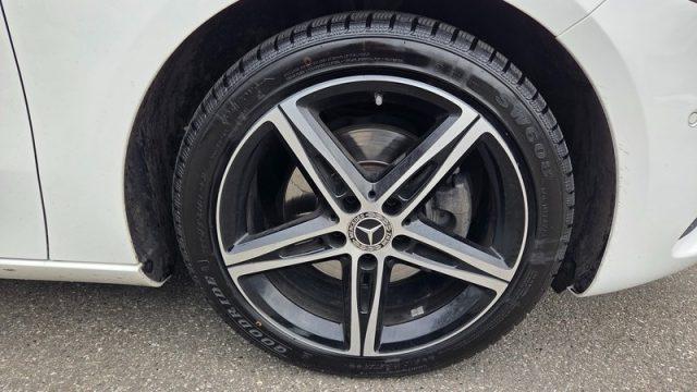 MERCEDES-BENZ A 200 Automatic Sport PERMUTE