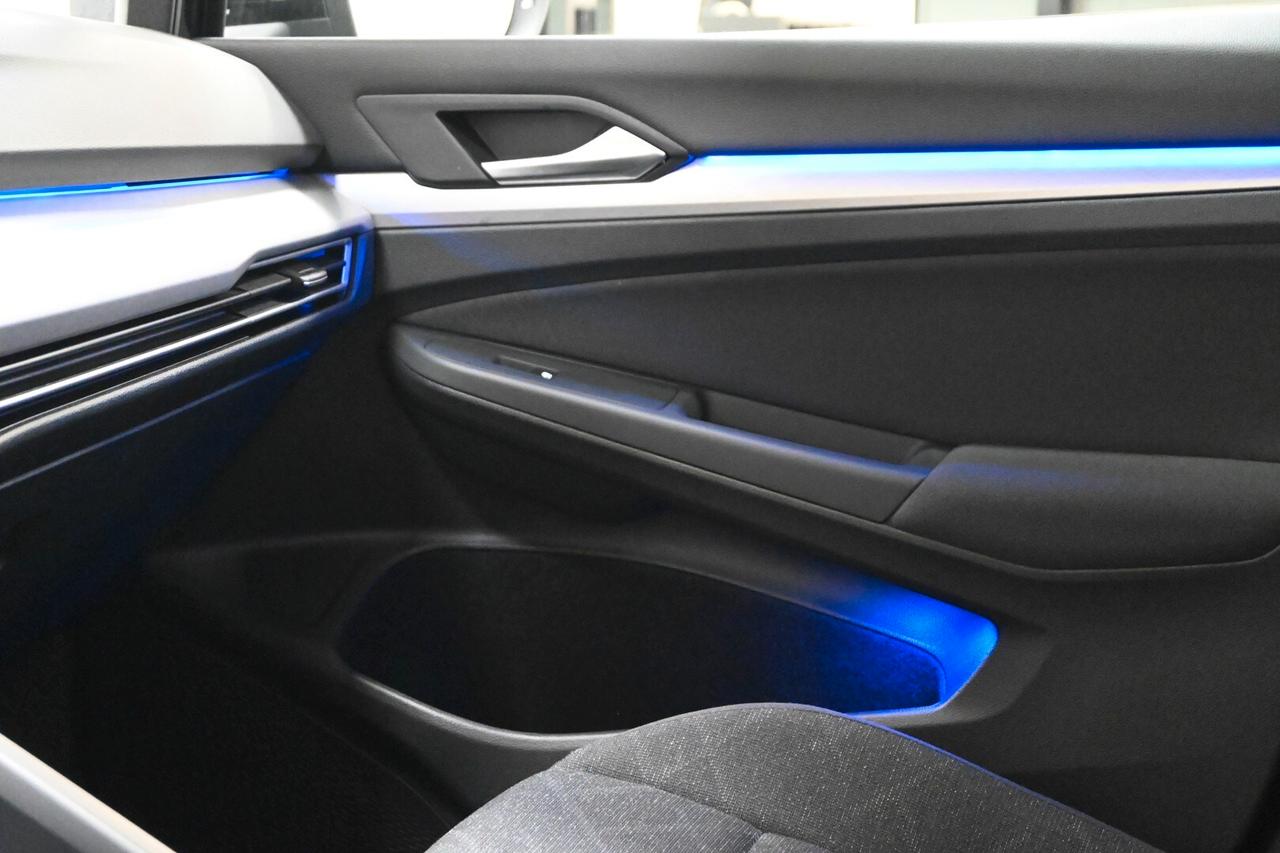 VOLKSWAGEN Golf 8ª serie Golf 1.0 eTSI EVO DSG...