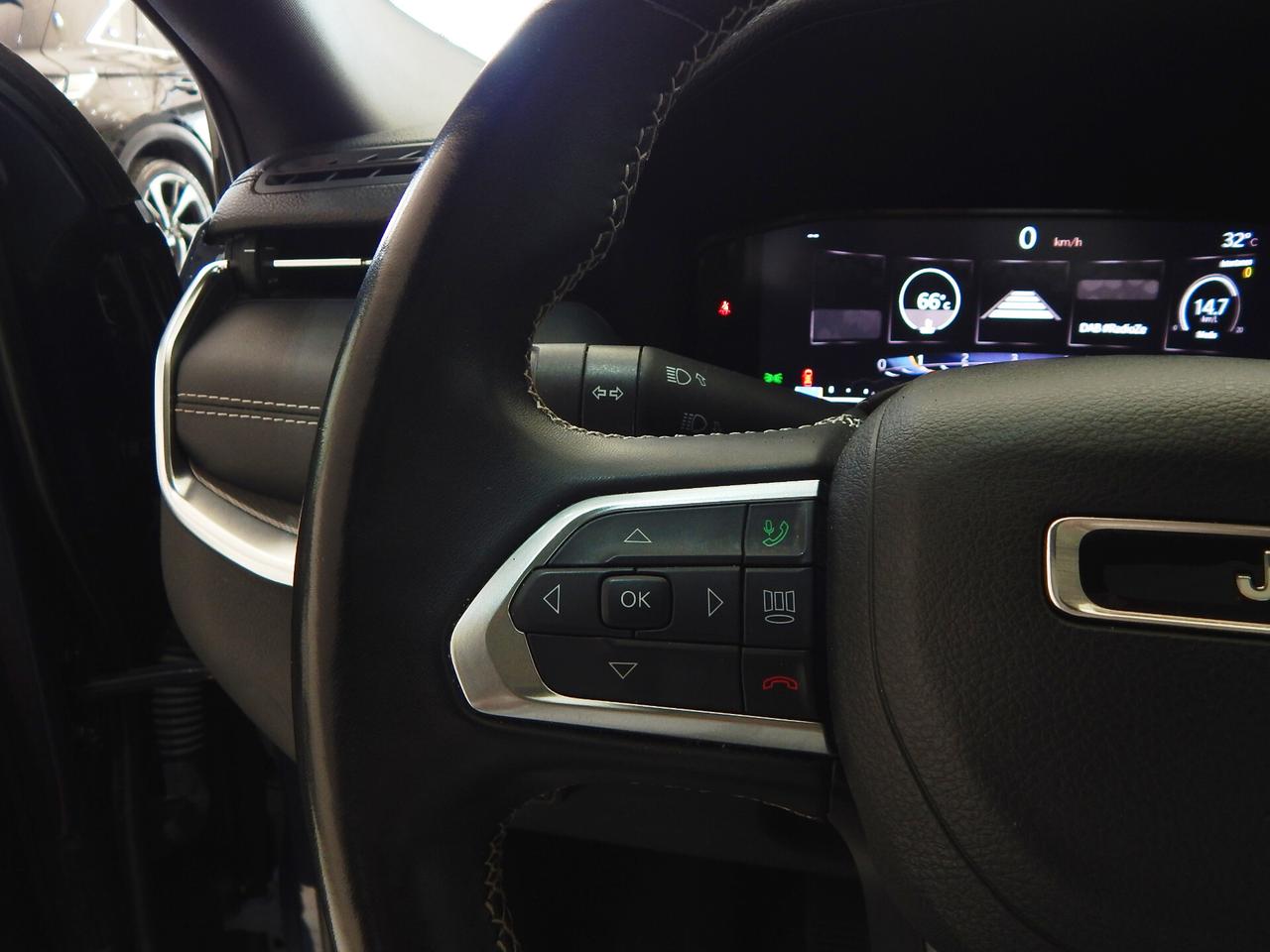 Jeep Compass 1.6 mjt "S" 130cv TETTO-NAVI-PELLE-PARK-RADAR-LED