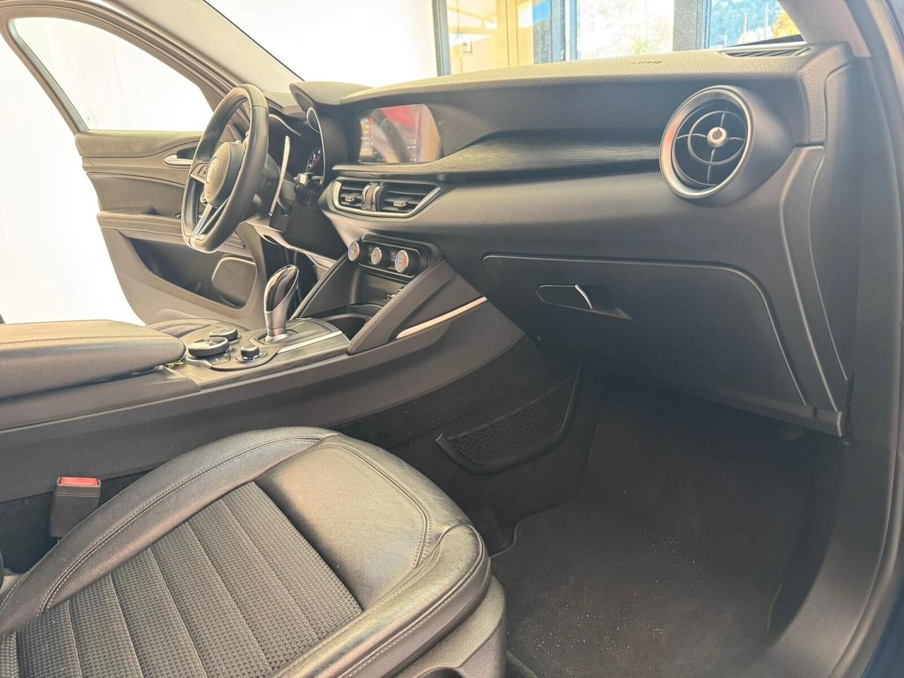 Alfa Romeo Stelvio 2.2 Turbodiesel 210 CV AT8 Q4 Executive