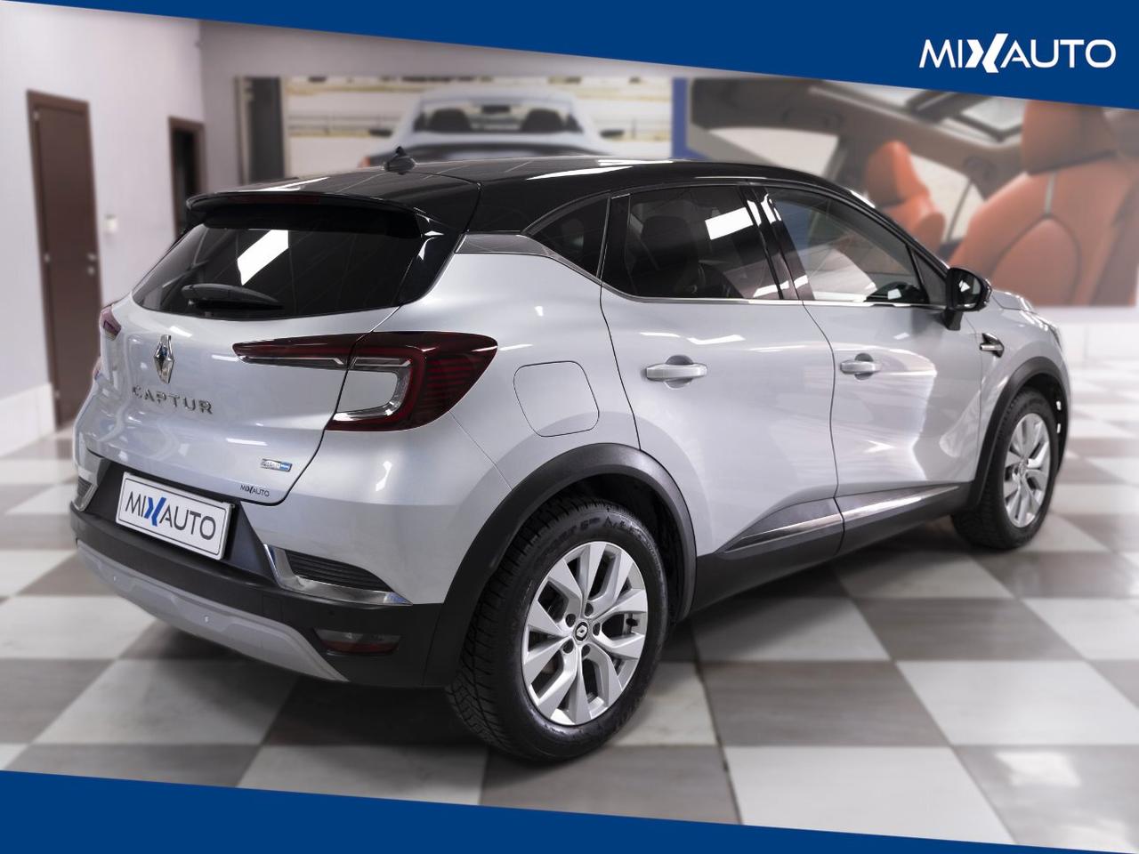 Renault Captur 1.6 E-Tech Full Hybrid Intens 145CV auto