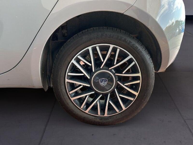 Lancia Ypsilon III 2021 1.0 firefly hybrid Gold s&s 70cv