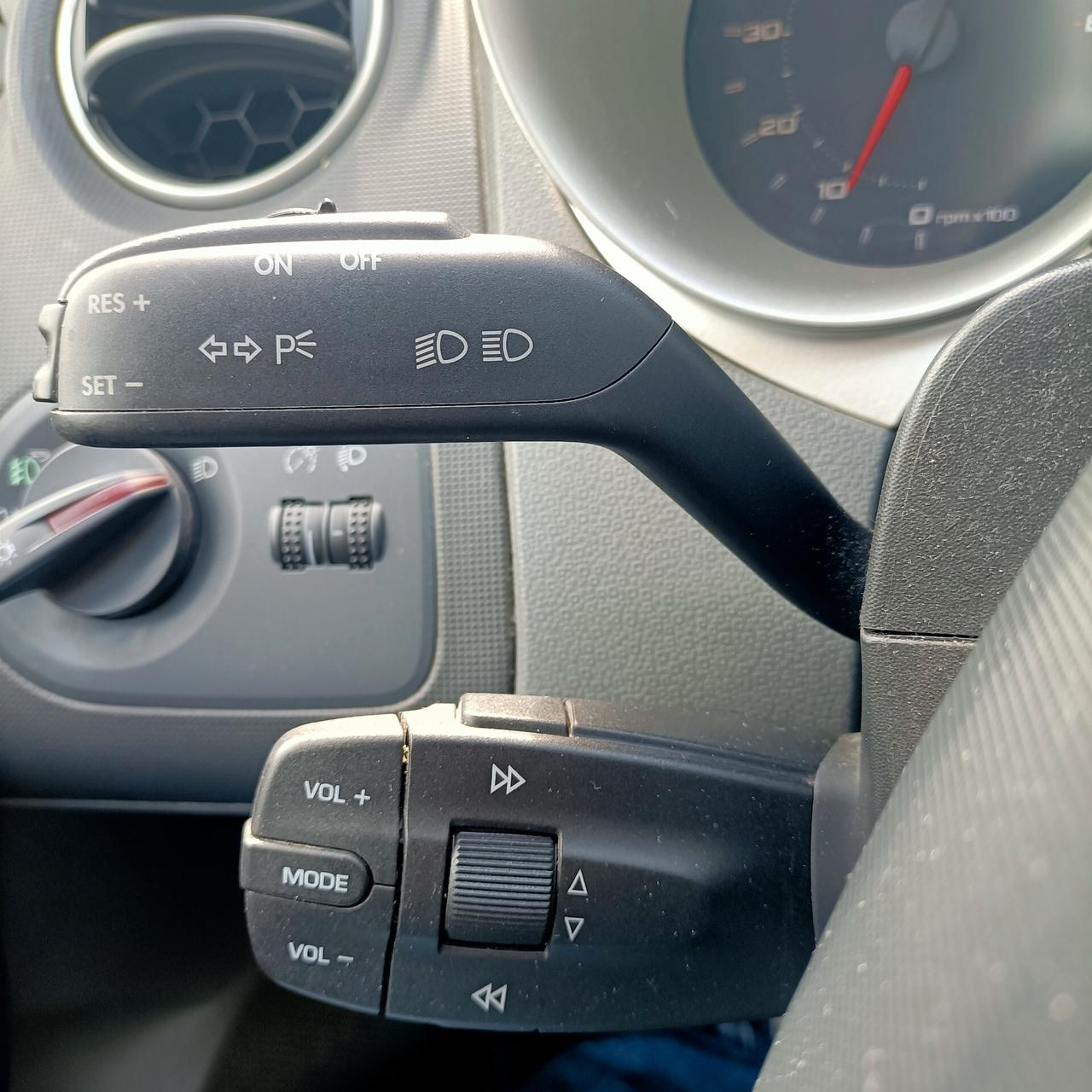 SEAT IBIZA 1.4 NEOPATENTATI KM135MILA