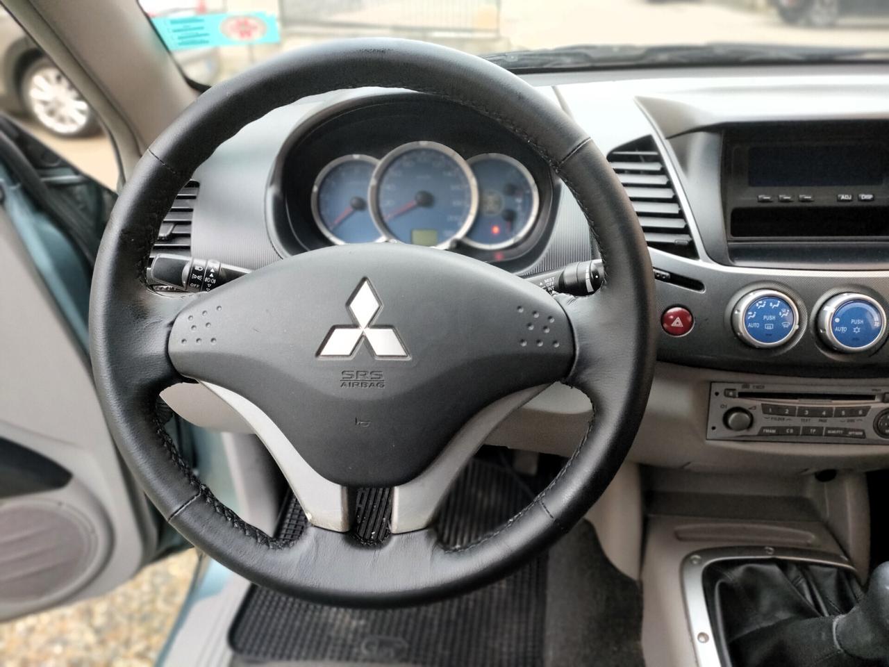 Mitsubishi L200 2.5 DI-D/136CV Double Cab Intense