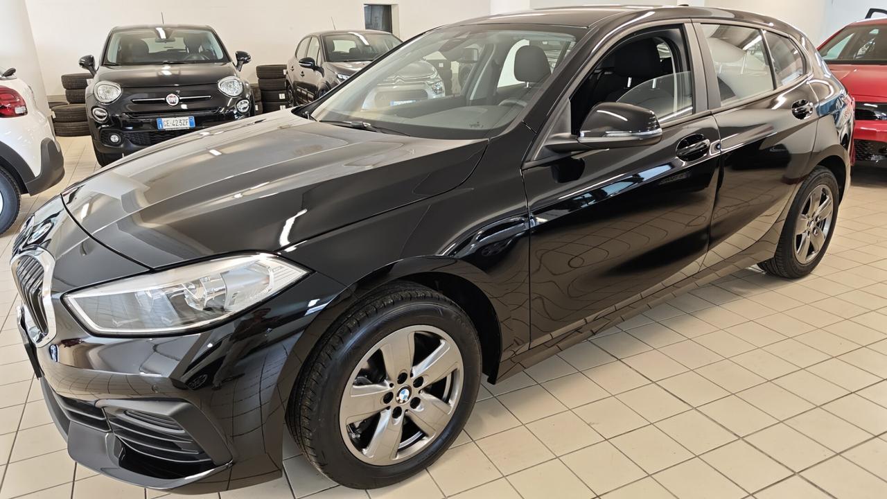 Bmw 116 116d 5p. Business Advantage