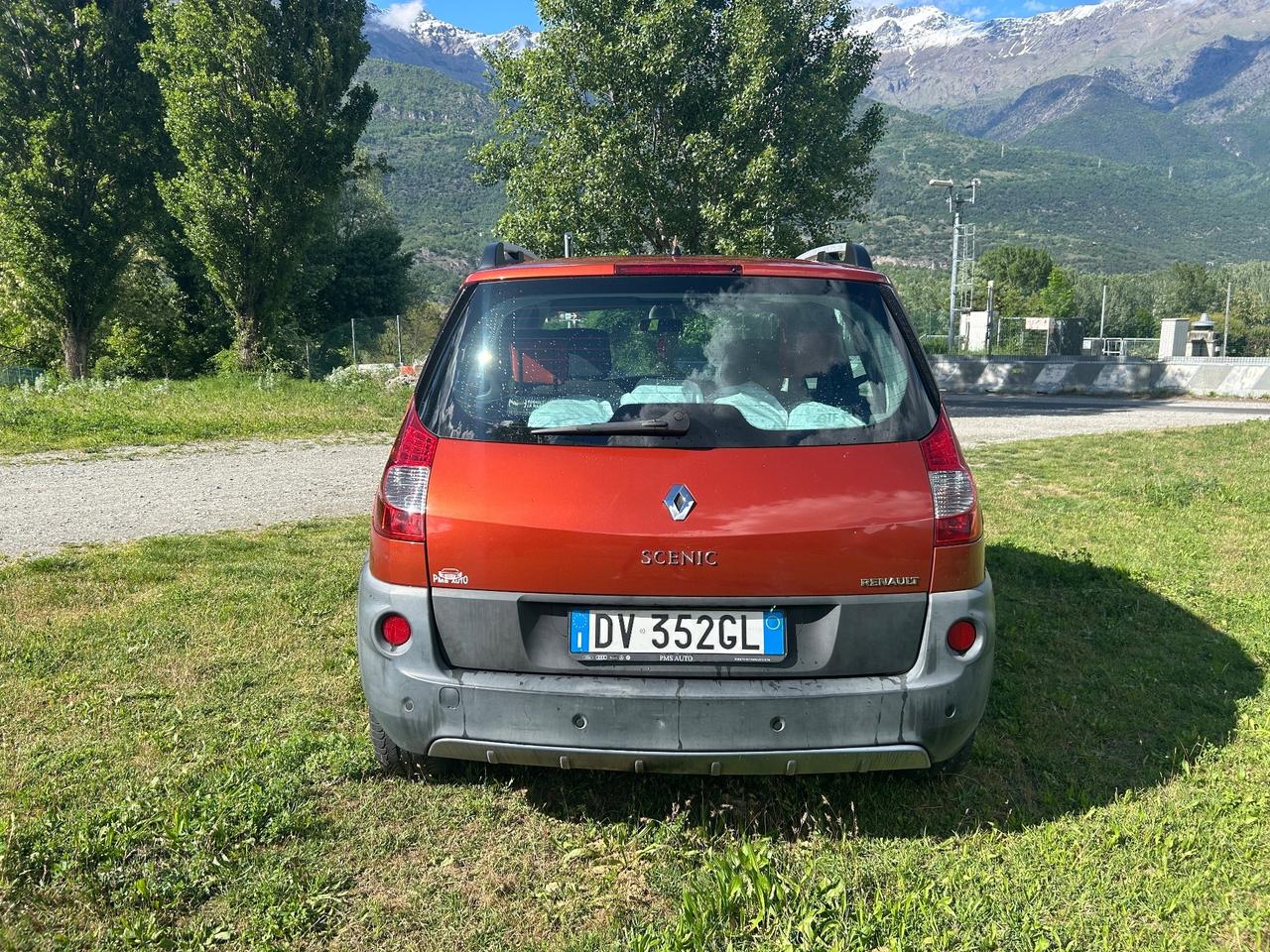 Renault Scénic 1.9 dCi/130CV serie speciale