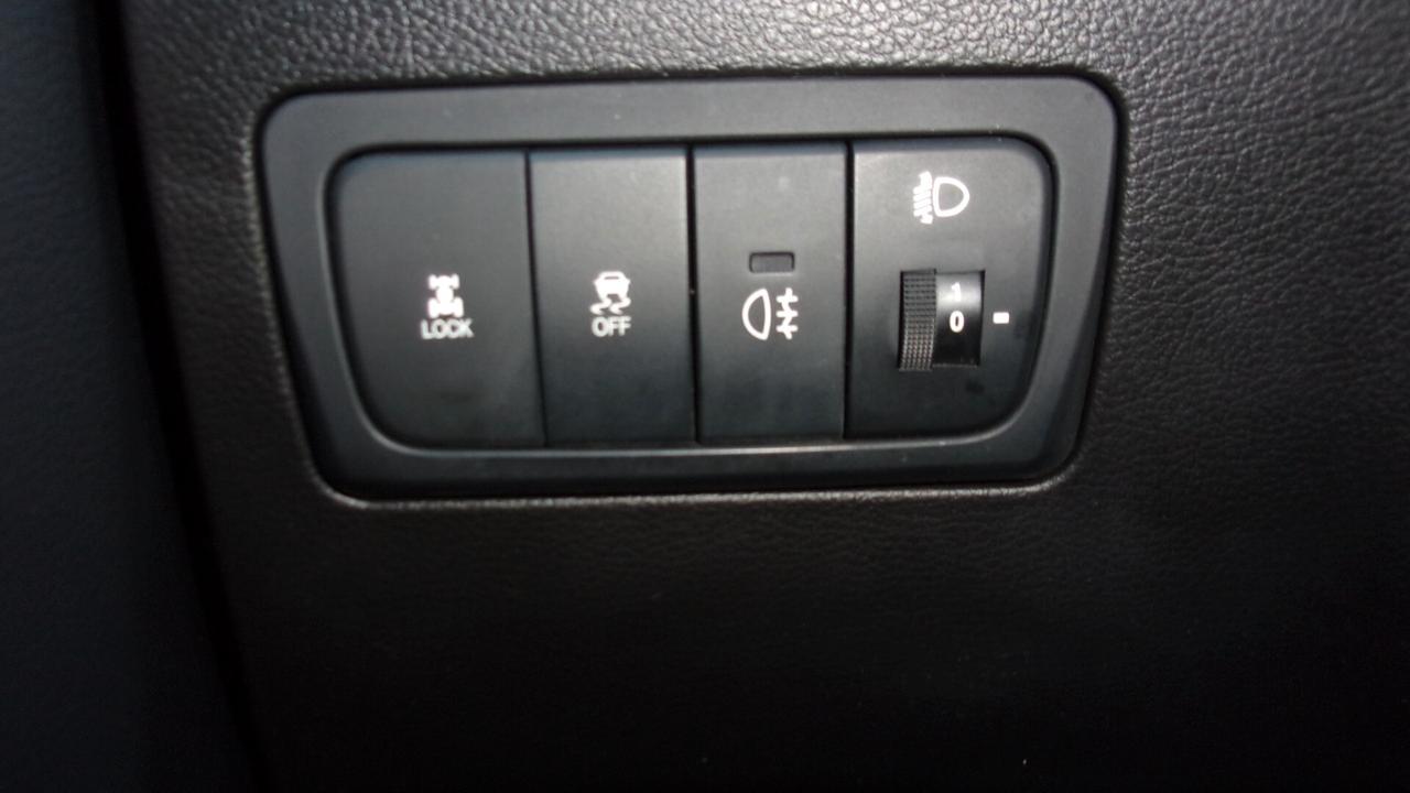 Ssangyong Korando 2.0 e-XDi 175 CV AWD MT Classy