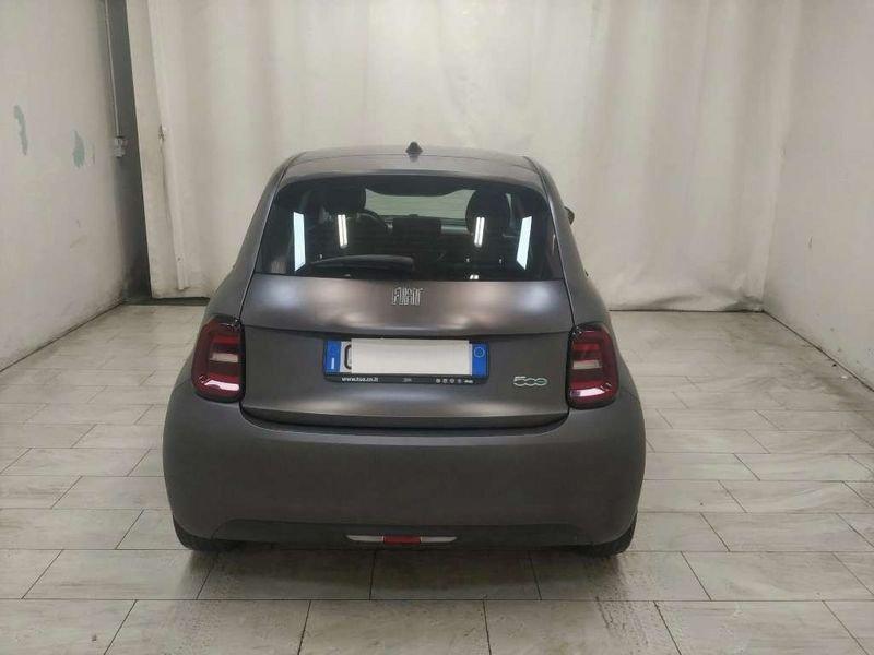 FIAT 500 42 kWh La Prima