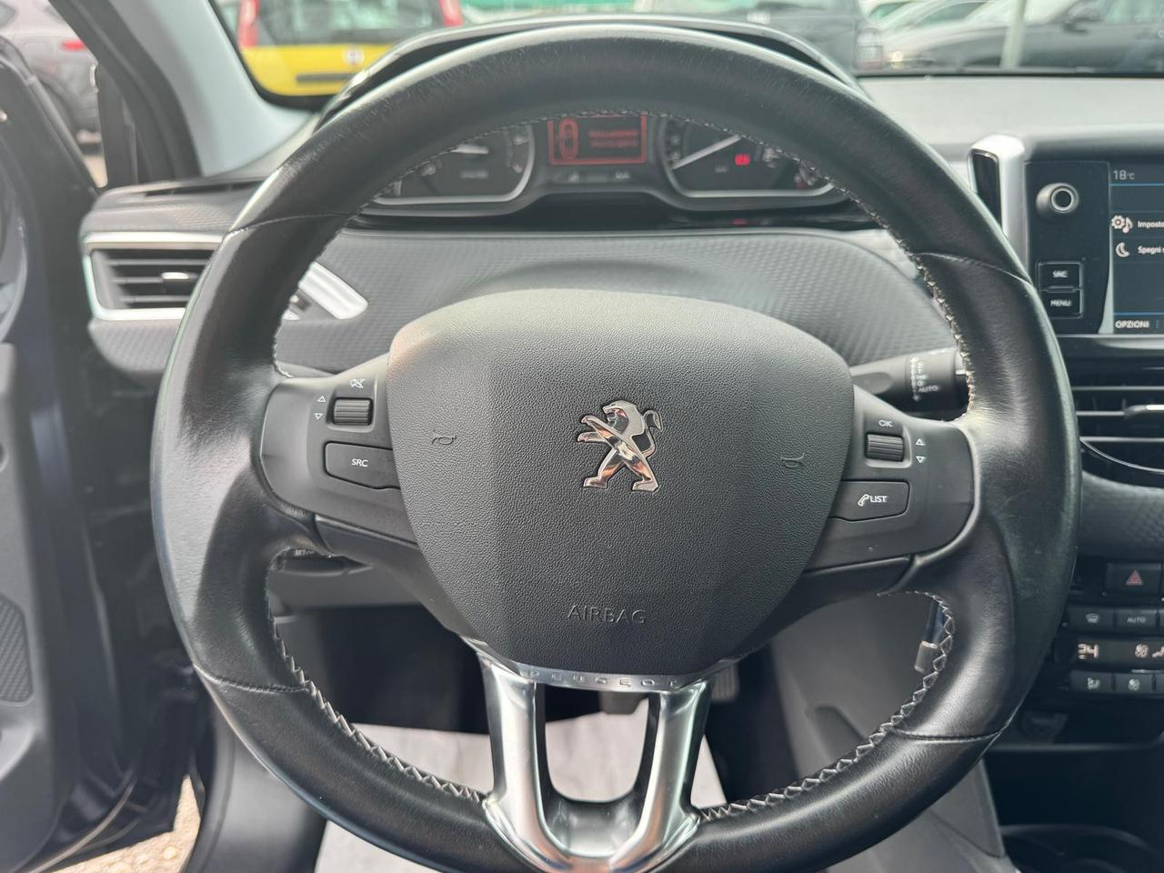 PEUGEOT 208 I 2015 - 208 5p 1.2 puretech Allure 82cv