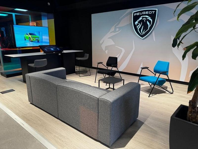 Peugeot 5008 Hybrid 145 e-DCS6 GT