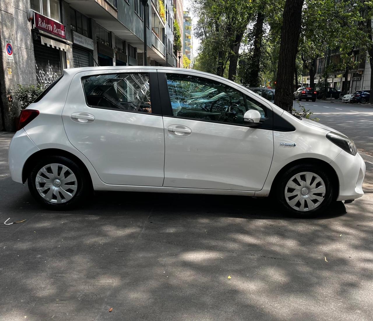 Toyota Yaris 1.5 Hybrid 5 porte Active