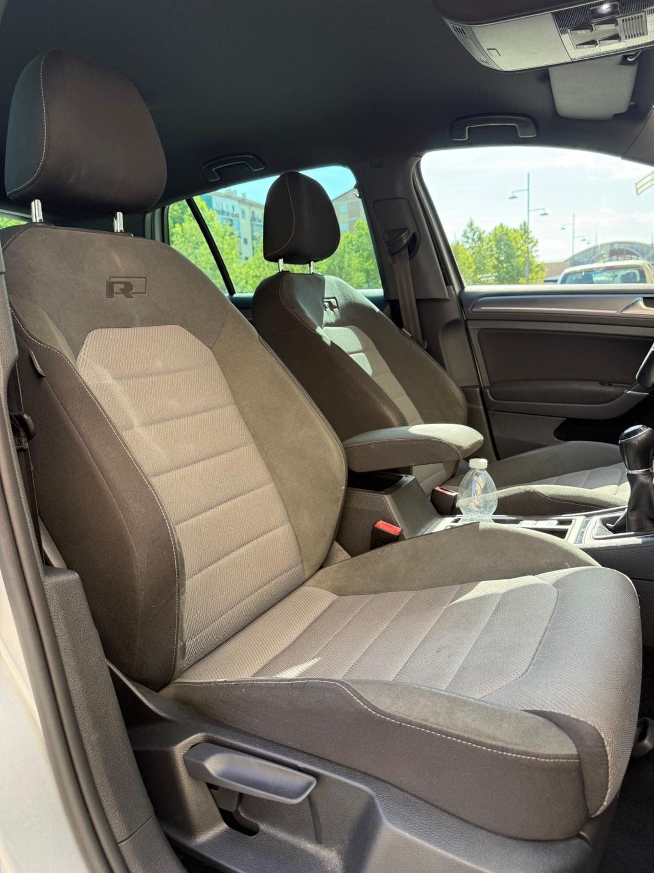 Volkswagen Golf 1.6 TDI 110 CV 5p. R-LINE BlueMotion Technology