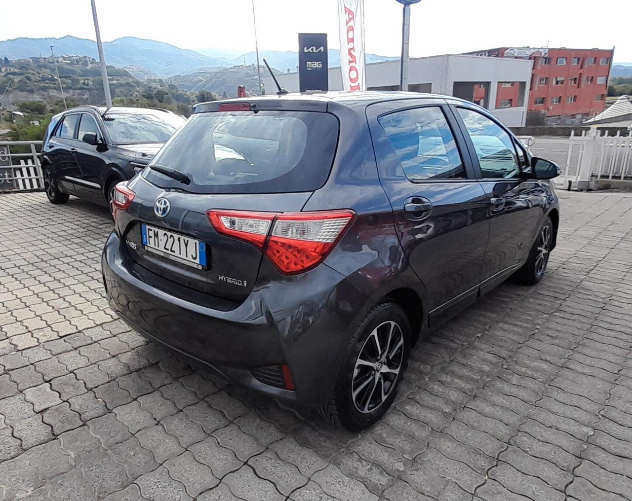 Toyota Yaris 1.5 Hybrid 5 porte Active "IVA ESPOSTA"