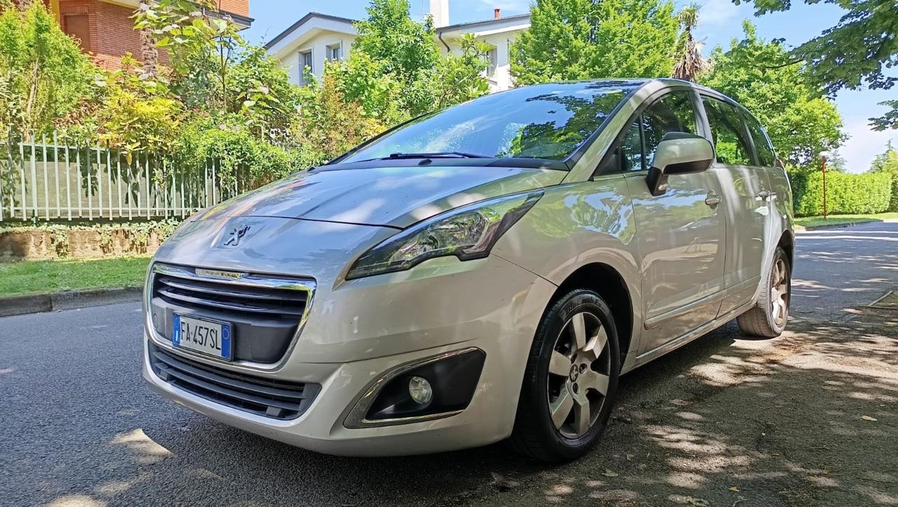 Peugeot 5008 BlueHDi 120 S&S Allure