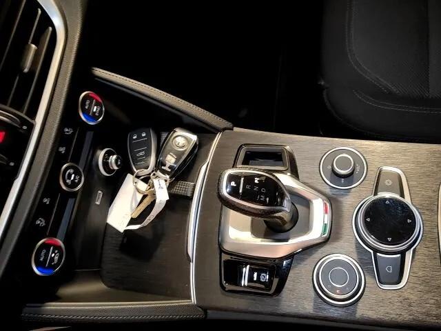 Alfa Romeo Stelvio 2.2 Turbodiesel 160 CV AT8 RWD Business