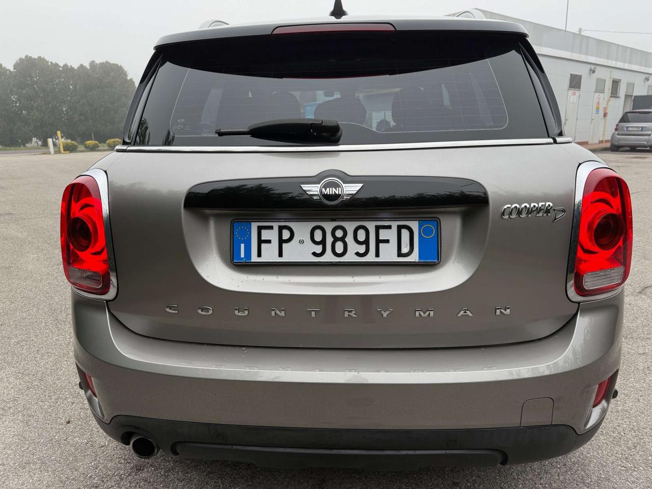 MINI Cooper D Countryman Mini Countryman F60 2017 2.0 Hype auto