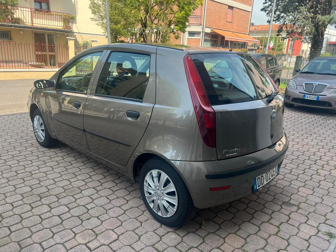 Fiat Punto 1.2 5 porte Active Natural Power