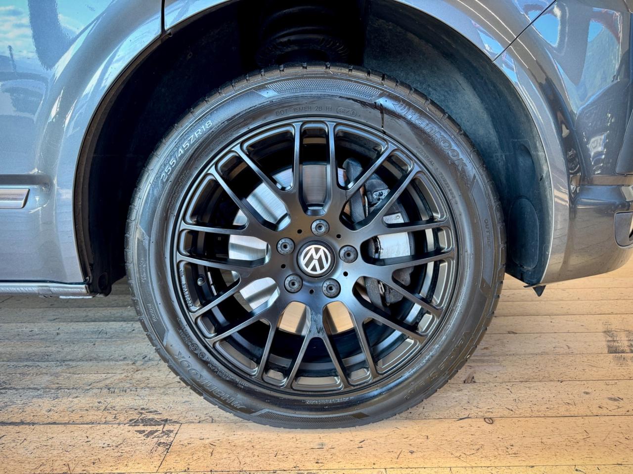 Volkswagen Multivan BULLI - WEBASTO - PARQUET - GANCIO