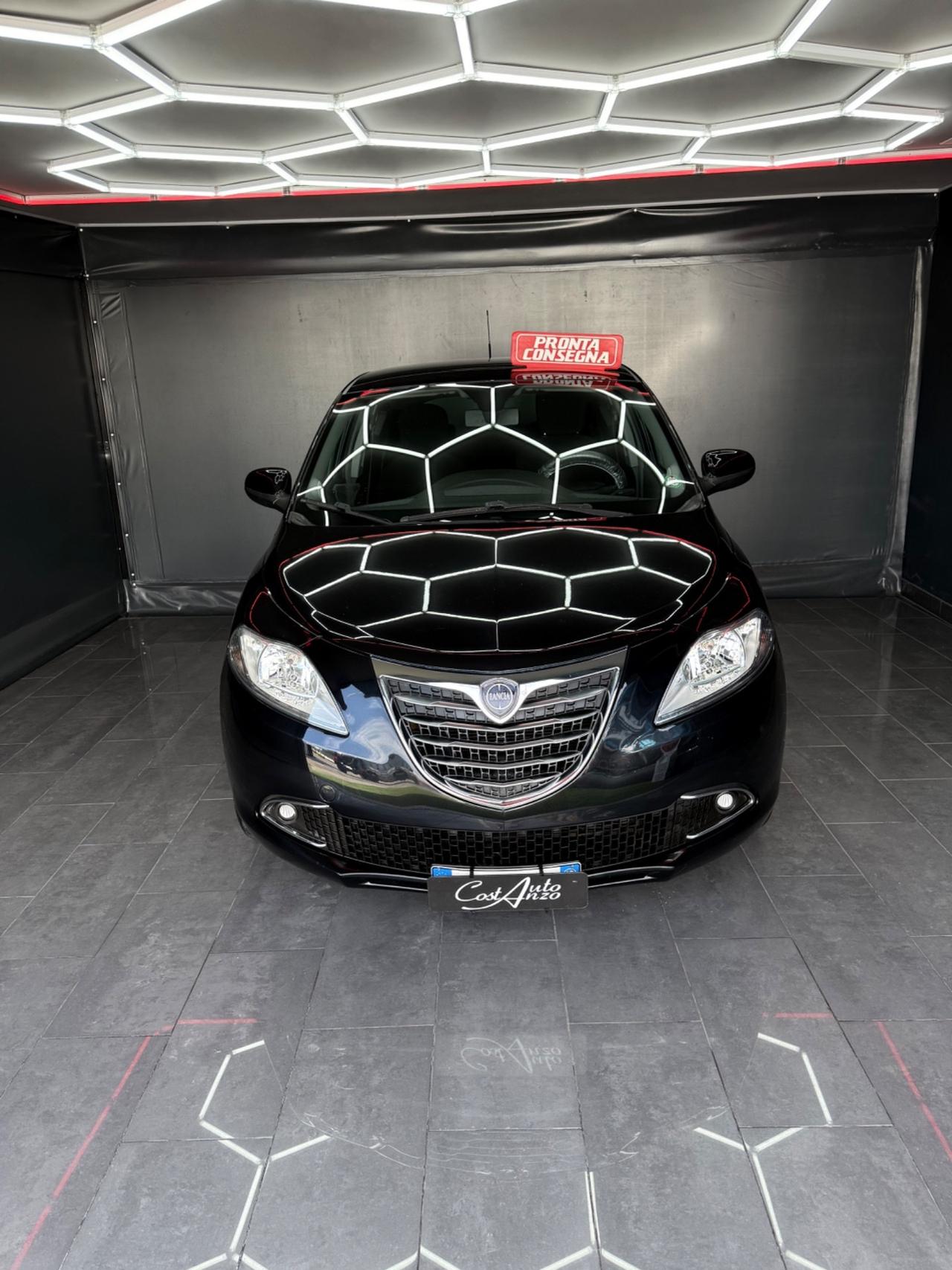 Lancia Ypsilon 1.2 Benzina 69 CV Platinum 2013