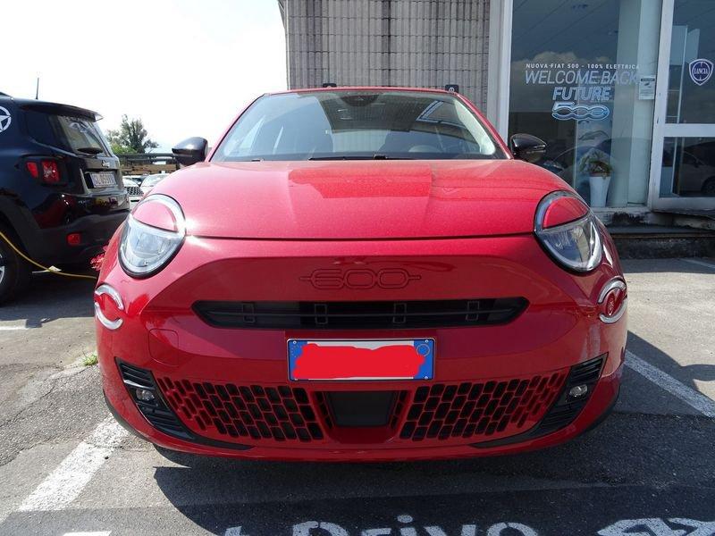 FIAT 600e Red