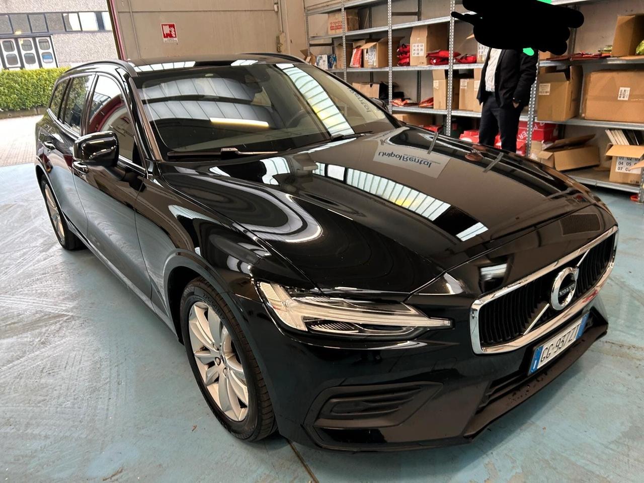 Volvo V60 B4 (d) Geartronic Momentum