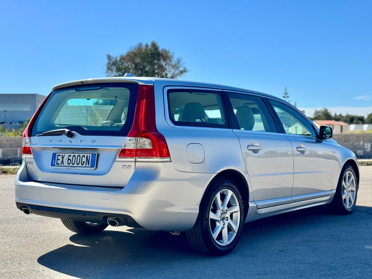 Volvo V70 D5 Geartronic Polar Plus Edition