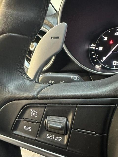 Alfa Romeo Giulia 2.2 Turbodiesel 210 CV AT8 AWD Q4 Veloce