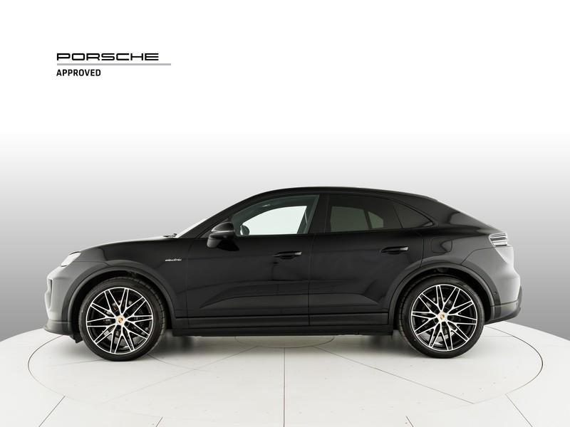 Porsche Macan 4