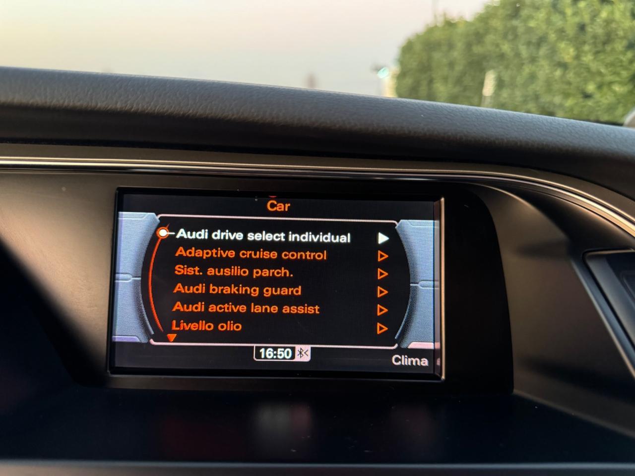 Audi A4 Avant 2.0 TDI clean diesel Business Plus Sline