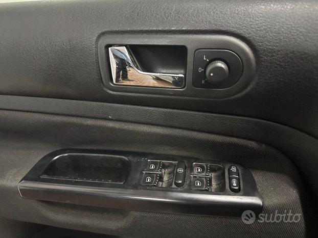 VOLKSWAGEN Golf 4 serie Golf 1.6 16V cat 5 po...