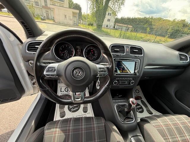 Volkswagen Golf GTI Golf 2.0 TSI 3p. GTI