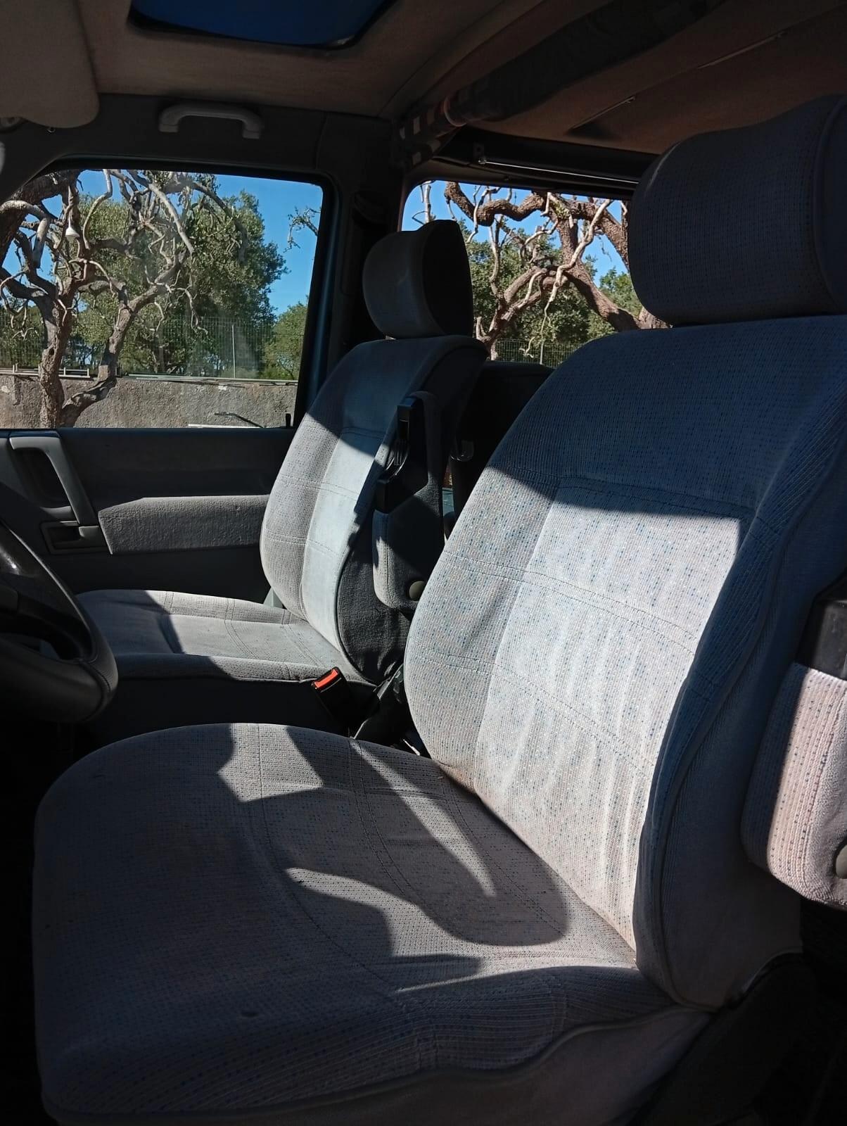 Volkswagen Transporter 1.9 TD cat Caravelle