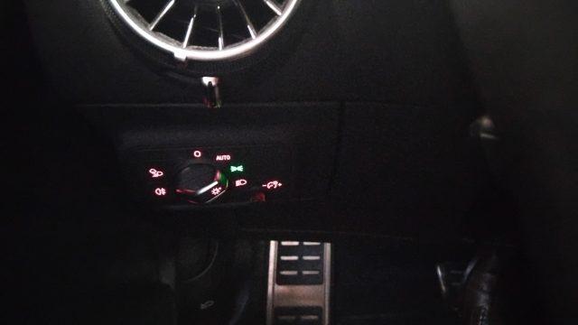 AUDI TT Coupé 40 TFSI S tronic