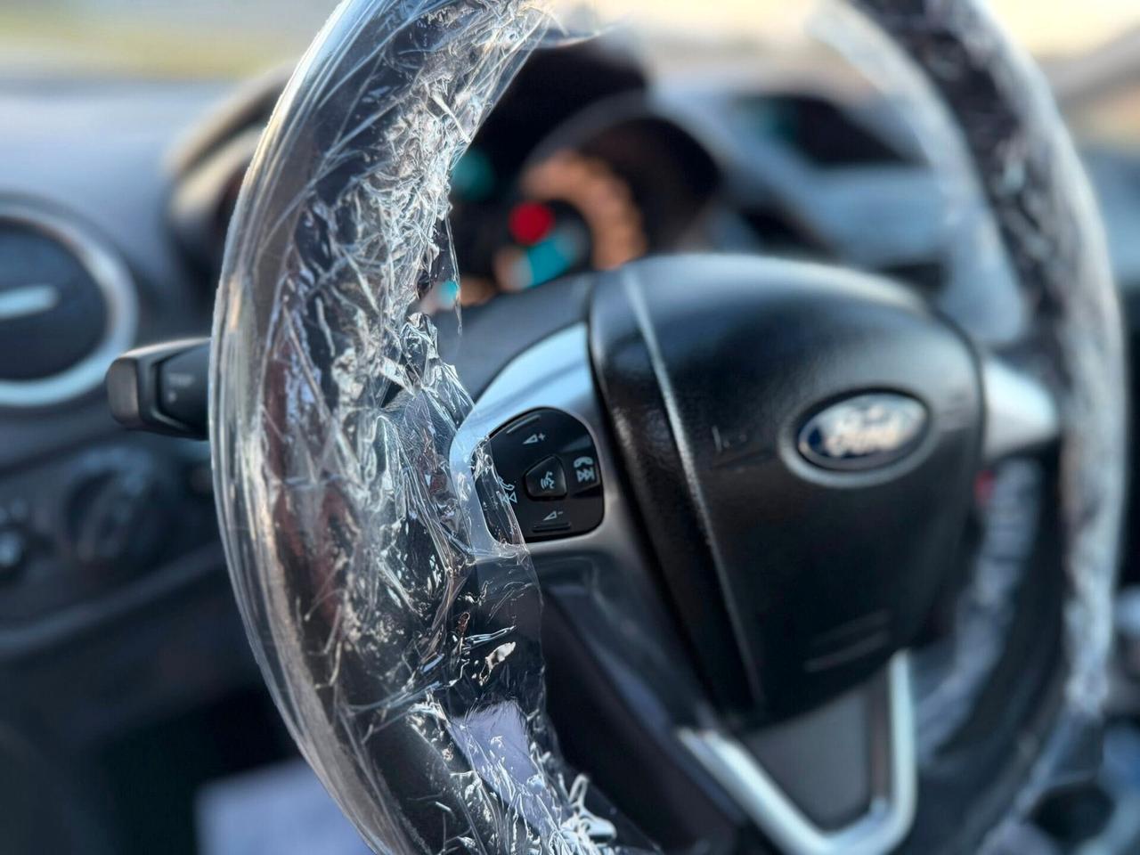 Ford Fiesta 1.5 TDCi 75CV 5 porte Titanium