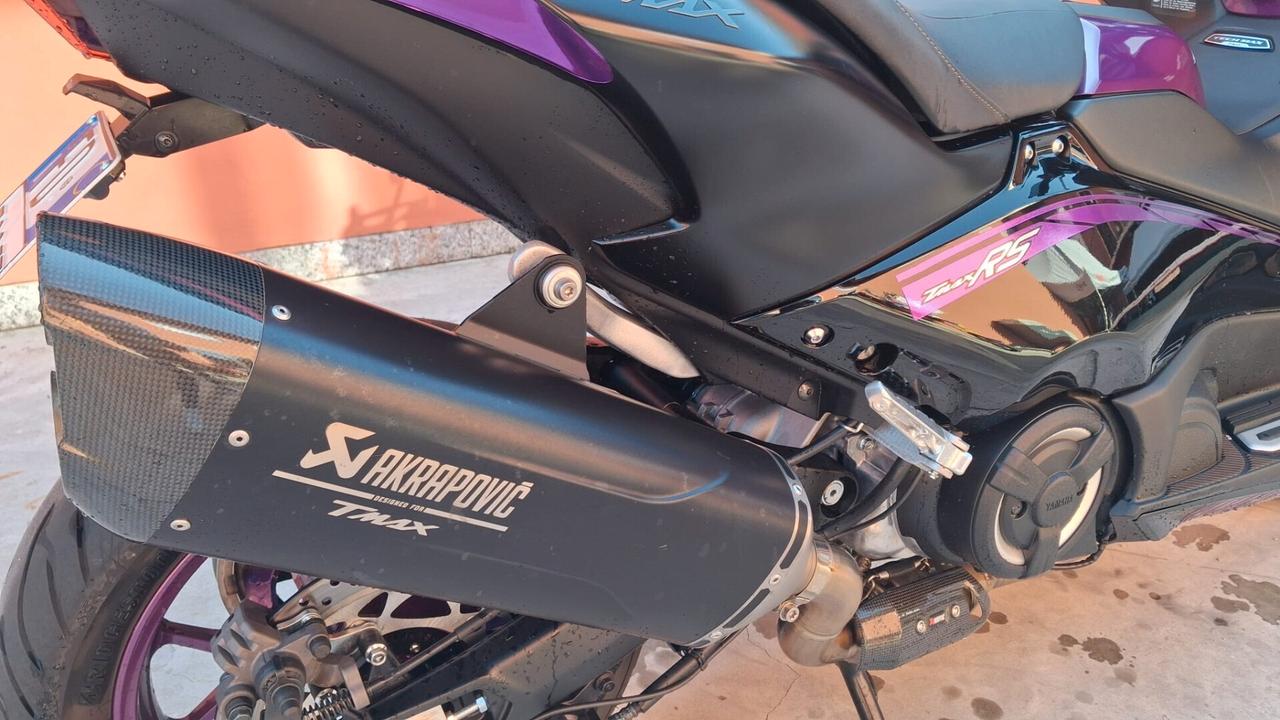 Yamaha T-MAX TECH MAX BLACK - 2023