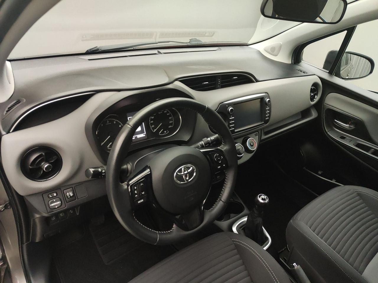 TOYOTA Yaris III 2017 1.0 69CV ACTIVE 5P