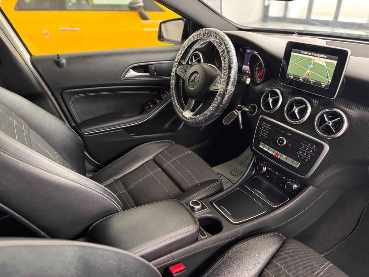 Mercedes-benz A 200 d Automatic Premium