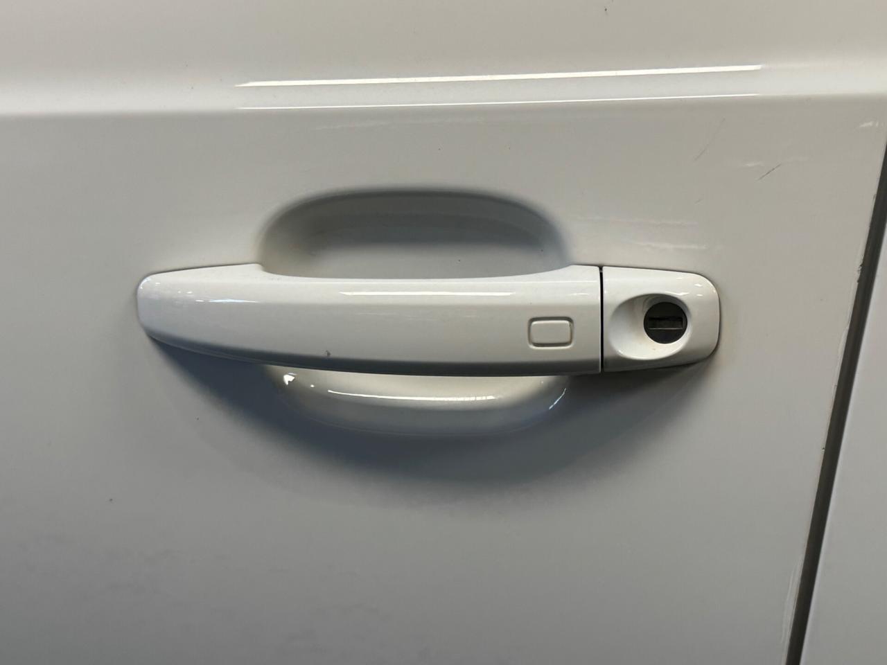 Audi Q3 2.0 TDI 120 CV S-Tronic Sport