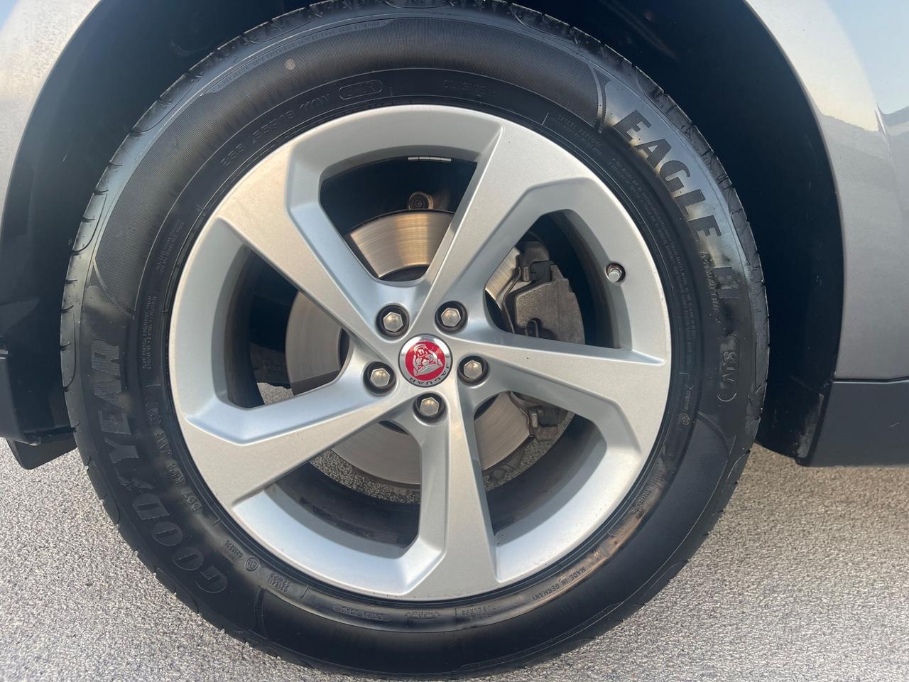 JAGUAR F-PACE 2.0 ID4 AWD 180CV AUT FULL LED MY19